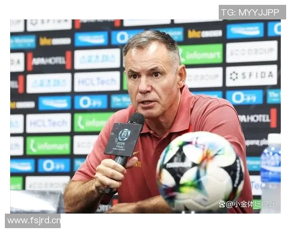 国家队主帅因连续失利正式下课，成绩不佳成为辞职导火索